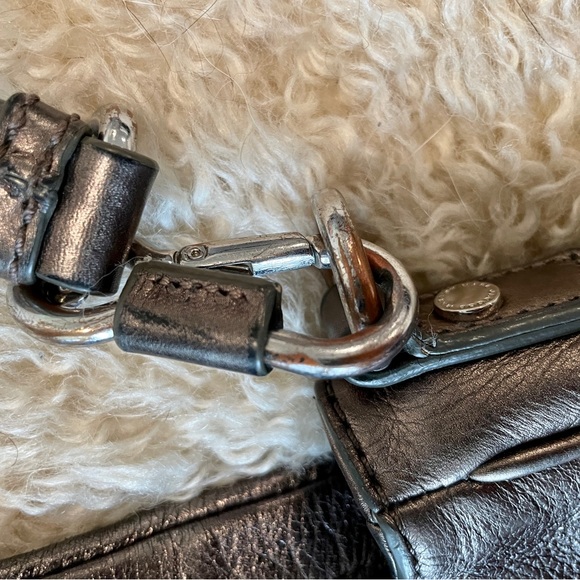 Marc by Marc Jacobs metallic grey crossbody purse - Picture 10 of 11